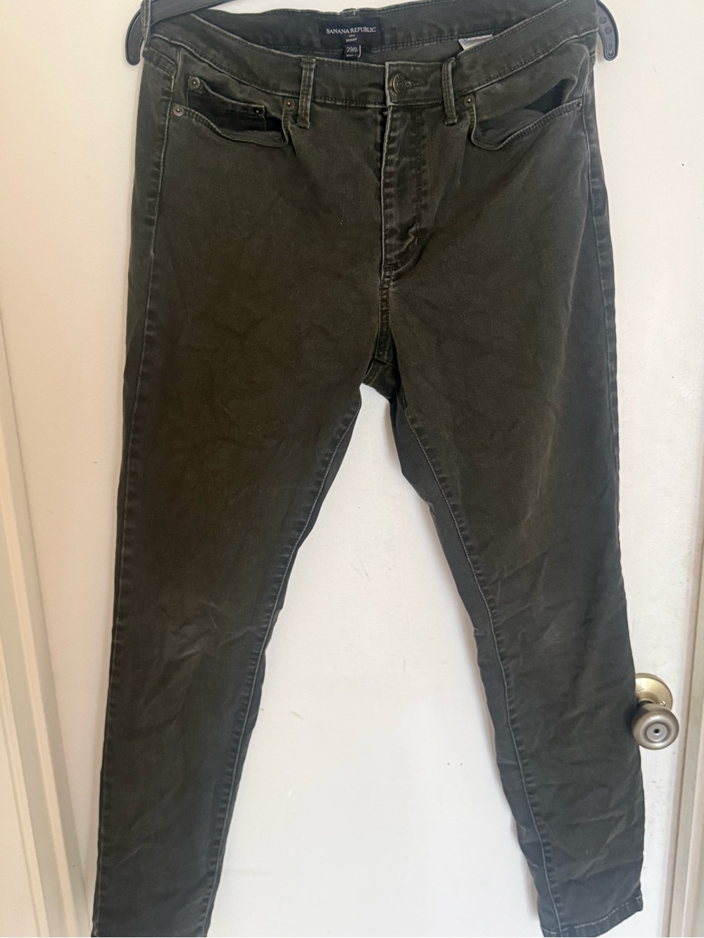 Banana Republic Men’s Olive Skinny Jeans